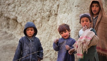 أطفال أفغان (أ ف ب).