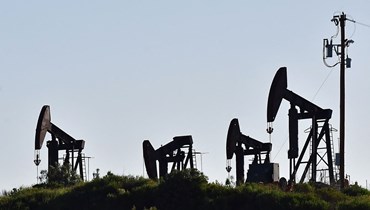 مضخّات حقل مونتيبيلو النفطي في مونتيبيلو، كاليفورنيا (أ ف ب-  23 شباط 2022).