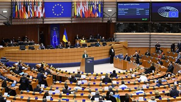 فون در لايين متكلمة خلال جلسة عامة للبرلمان الأوروبي في مقر الاتحاد الأوروبي في بروكسيل (1 آذار 2022، أ ف ب). 