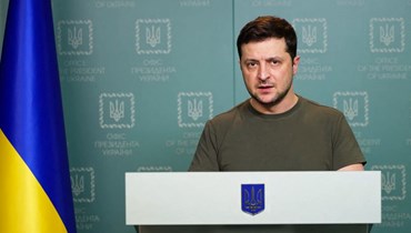زيلينسكي ملقيا خطابًا في كييف (1 آذار 2022، أ ف ب).