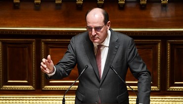 كاستكس متكلما في مجلس الشيوخ الفرنسي في باريس (1 آذار 2022، أ ف ب). 