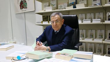 الرئيس فؤاد السنيورة في معرض الكتاب (نبيل إسماعيل).