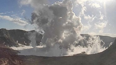 ثوران بركان في الفيليبين (أ ف ب).