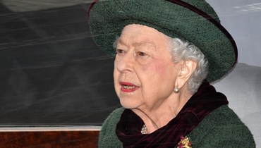 الملكة إليزابيث الثانية مغادرة بعد حضورها خدمة الشكر على نية الأمير فيليب، في كنيسة وستمنستر وسط لندن (19 آذار 2022ـ أ ف ب). 