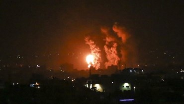 قصف إسرائيلي على غزة بعد هجوم صاروخي (أ ف ب). 