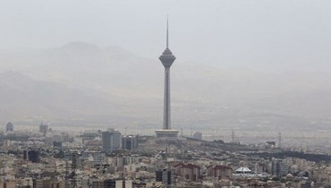 مشهد عام لأحد الأحياء الشمالية الشرقية من طهران (أ ف ب).