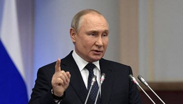بوتين ملقيا كلمة خلال اجتماع المجلس الاستشاري للبرلمان الروسي في سانت بطرسبرج (27 نيسان 2022، أ ف ب). 