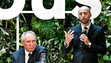 غيريني (إلى اليمين) متكلما خلال مؤتمر صحافي في باريس (5 ايار 2022، أ ف ب). 
