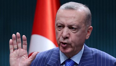 إردوغان يتكلم خلال مؤتمر صحافي بعد اجتماع لمجلس الوزراء في المجمع الرئاسي في أنقرة (9 ايار 2022، أ ف ب). 