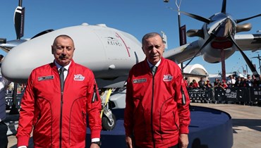إردوغان مع علييف خلال زيارته اذربيجان (28 ايار 2022، تويتر).