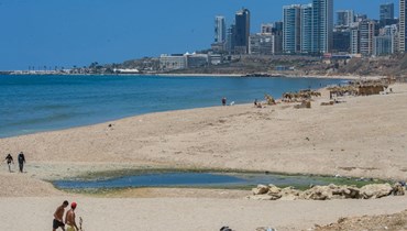 شاطئ الرملة البيضاء- بيروت.