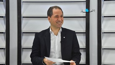 رئيس حزب "الكتائب" سامي الجميل (نبيل إسماعيل).