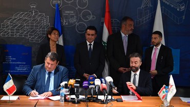 خلال التوقيع على اتفاق تعاون بين إدارتي مرفأ بيروت ومرفأ مرسيليا.