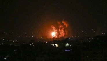 ضربات إسرائيلية على مواقع في غزة بعد إطلاق صاروخ.