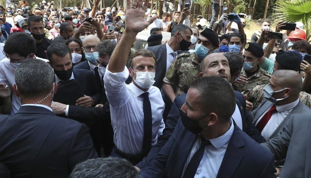 الرئيس الفرنسي إيمانويل ماكرون في لبنان (أ ب).