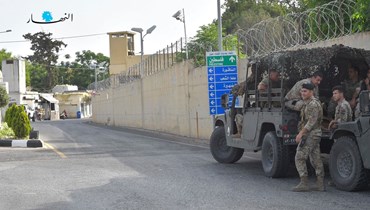 آلية للجيش في الناقورة (نبيل اسماعيل).