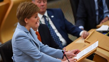 ستورجن مدلية ببيان حول الاستفتاء على الاستقلال في البرلمان الاسكتلندي في هوليرود في إدنبرة (28 حزيران 2022، أ ف ب). 