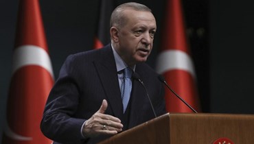إردوغان متكلما خلال مؤتمر صحافي في أنقرة (14 ايار 2022، أ ب). 