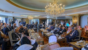 اللقاء التشاوري لوزراء الخارجية العرب في فندق "الحبتور" في بيروت (نبيل اسماعيل).