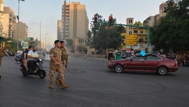 الجيش يعيد فتح طريق بشارة الخوري (حسام شبارو).