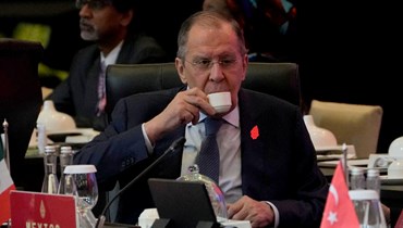 لافروف يحضر اجتماع وزراء خارجية مجموعة العشرين في نوسا دوا في بالي (8 تموز 2022، أ ف ب). 