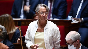 بورن خلال جلسة مساءلة للحكومة في مقر الجمعية الوطنية في باريس (19 تموز 2022، أ ف ب).