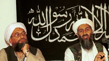 الزعيمان السابقان لتنظيم "القاعدة" أسامة بن لادن وأيمن الظواهري، 1998 - "أ ف ب"