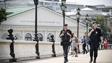 دورية لعناصر من الشرطة الروسية في وسط موسكو (3 آب 2022، أ ف ب). 