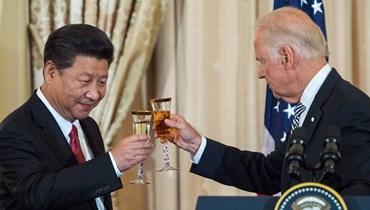 الرئيس الأميركي جو بايدن ونظيره الصيني شي جينبينغ (25 آب 2015 - أ ف ب).