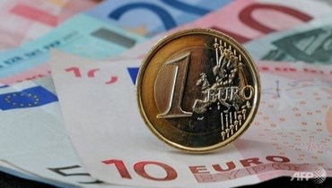 اليورو.