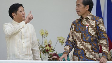 (الرئيس الفيلبيني يلتقي نظيره الإندونيسي (أ ف ب