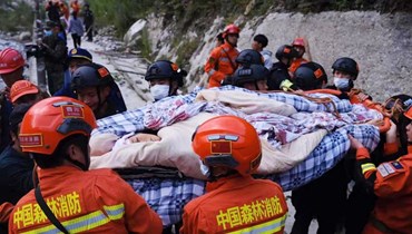 زلزال الصين يخلّف عشرات القتلى (أ ف ب). 