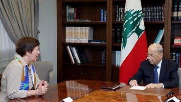 رئيس الجمهوريّة ميشال عون والمنسّقة الخاصة للأمم المتّحدة في لبنان جوانا فرونتسكا