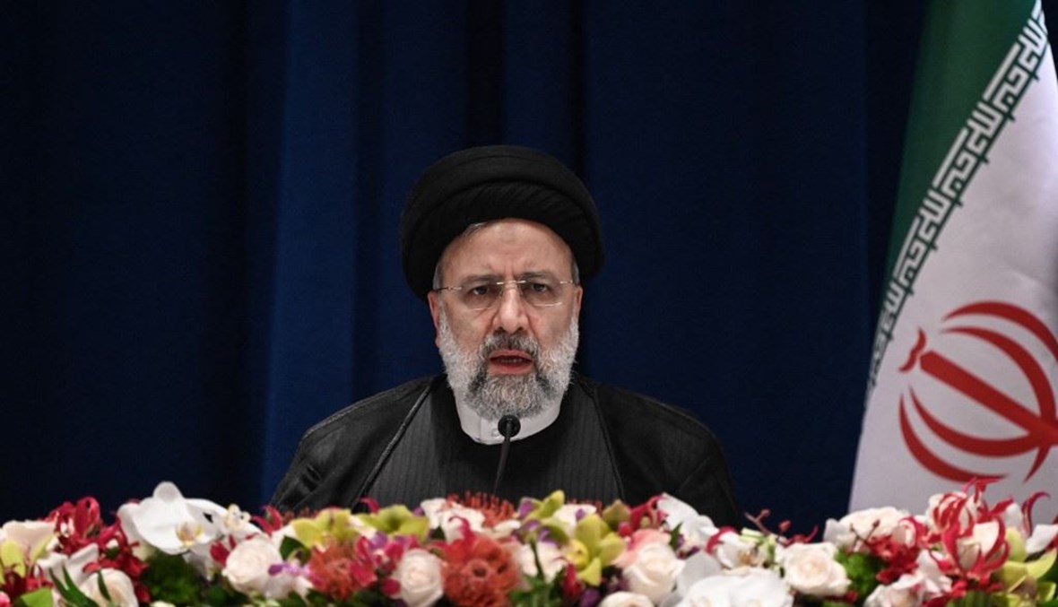 الرئيس الإيراني إبراهيم رئيسي يتحدث خلال مؤتمر صحافي في نيويورك على هامش الدورة 77 للجمعية العامة للأمم المتحدة (22 أيلول 2022 - أ ف ب).