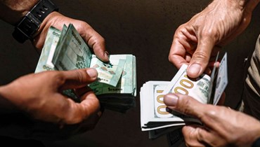 رفع سعر الصرف إلى 15 ألف ليرة من دون إصلاحات: تعزيز التضخم وفرصة ذهبية لصيّادي الدولار والمحتكرين