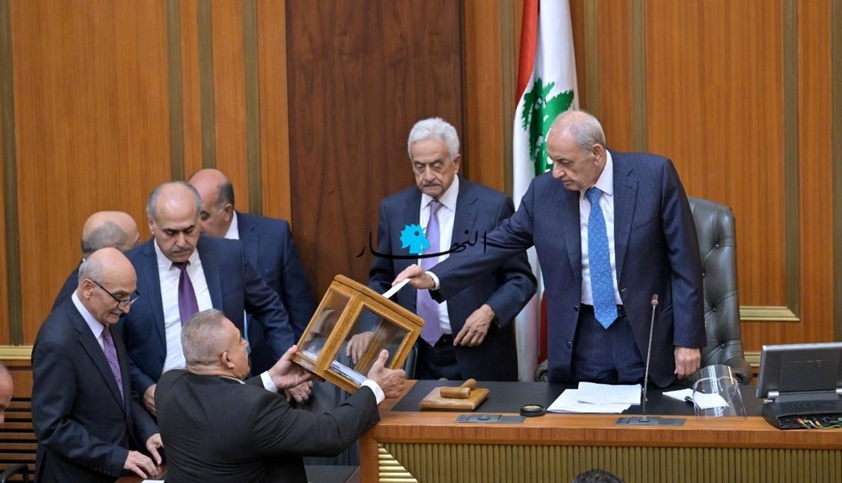 خلال جلسة انتخاب رئيس الجمهوريّة (تصوير نبيل إسماعيل).