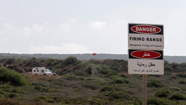 آلية لقوّات "اليونيفيل" عند الحدود الجنوبية مع فلسطين المحتلّة (أ ف ب).