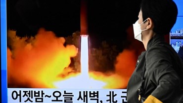 كوريا الشمالية تطلق صاروخاً بالستياً  (أ ف ب).