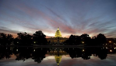مشهد لقبّة الكابيتول الأميركي عند شروق الشمس فوق العاصمة واشنطن (أ ف ب).