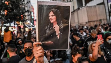 الباحثة الإيرانية عسال باقري: لم يتوقّع أحد أن تندلع الانتفاضة من رحم الحركة النسائيّة
