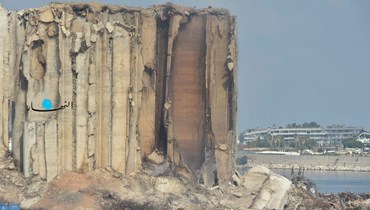 انهيار أهراءات القمح في مرفأ بيروت (حسام شبارو).