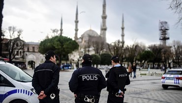 عناصر من الشرطة التركية (أ ف ب).