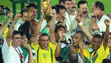 تتويج البرازيل في 2002