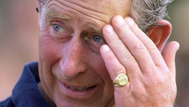 الخاتم الذهبي الذي يرتديه الملك البريطاني تشارلز الثالث