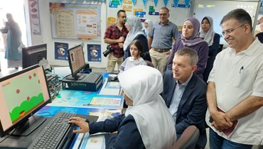 لازاريني مع طلاب: "من الترميز والبرمجة إلى البرلمانات المدرسية ومبادرات التخضير في غزة، الأونروا تقوم بدورها في إعداد المواطنين العالميين للغد" (14 أيلول 2022- تويتر). 