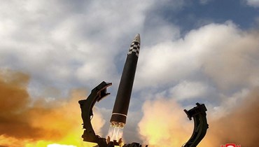  إطلاق كوريا الشمالية صاروخاً بالستياً عابراً للقارات (أ ف ب). 