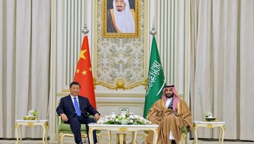   .ولي العهد الأمير محمد بن سلمان والرئيس الصيني شي جين بينغ خلال حفل في العاصمة الرياض (أ ف ب).