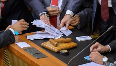 فرز الأصوات في جلسة الانتخاب العاشرة في مجلس النواب (نبيل اسماعيل).