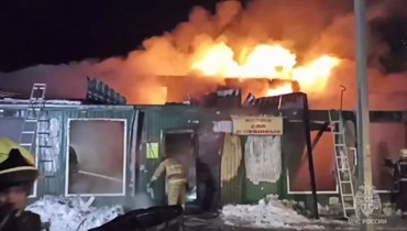لقطة من فيديو متداول يُظهر الحريق الهائل الذي شبّ في مركز المسنّين.