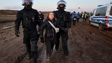 اعتقال ناشطة المناخ غريتا تونبرغ.